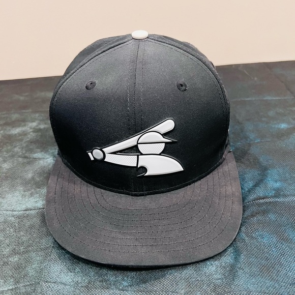 🔥Black Baseball Cap with White Logo🔥 - Picture 1 of 6